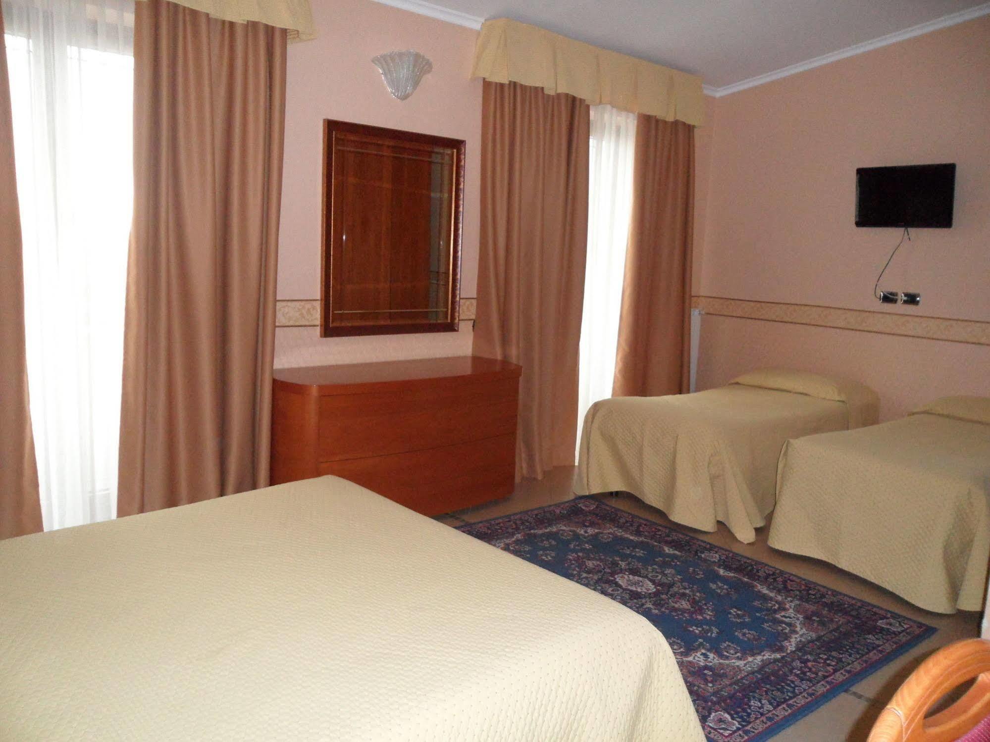 Hotel Ai Sette Nani Sistiana Exterior foto